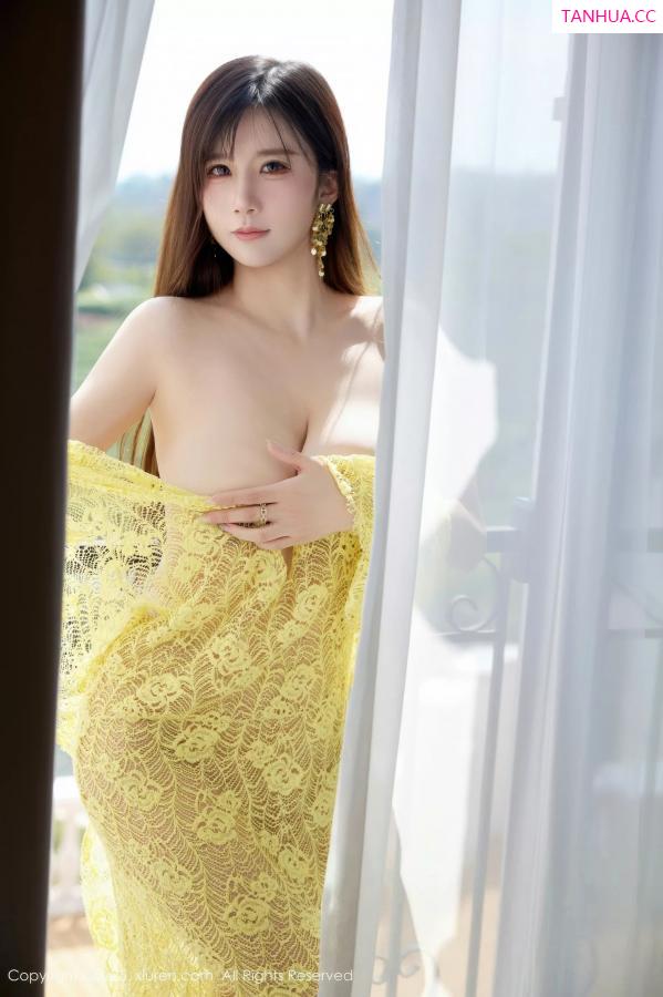   [XiuRen]高清写真图 2025.10.24 No.10909 小肉肉咪 凹凸身材第45张图片